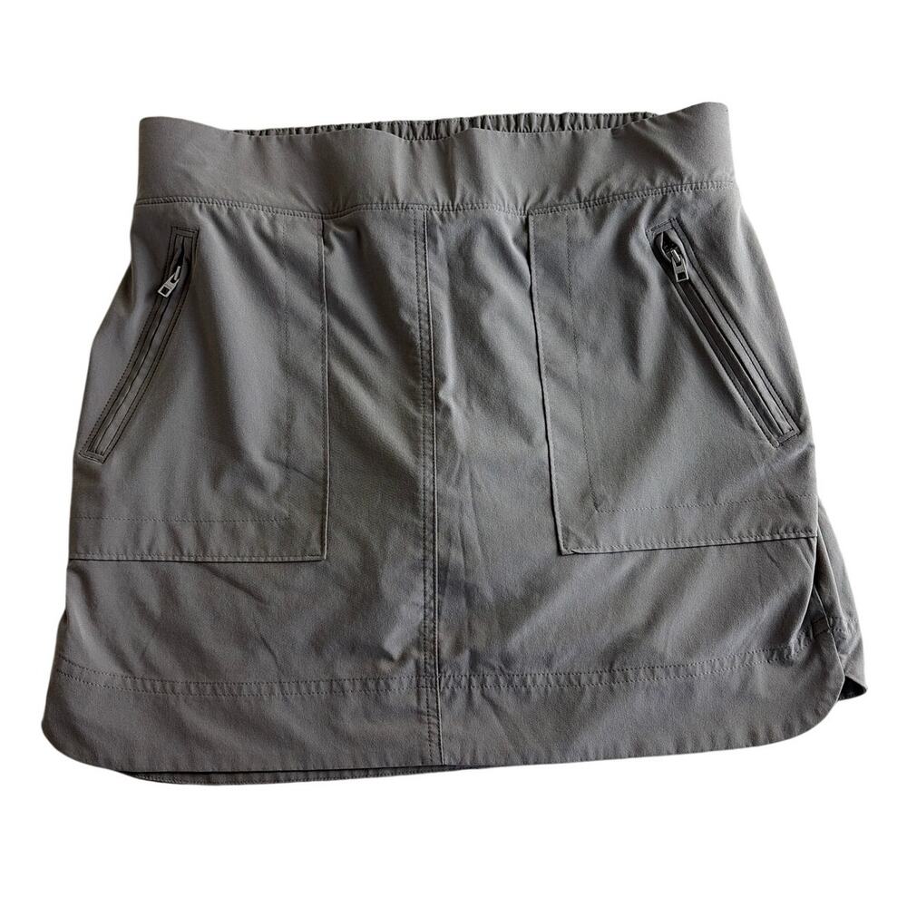 Athleta Chelsea Cargo Skort Size 10 Taupe Grey Golf Pickleball Zip Pockets